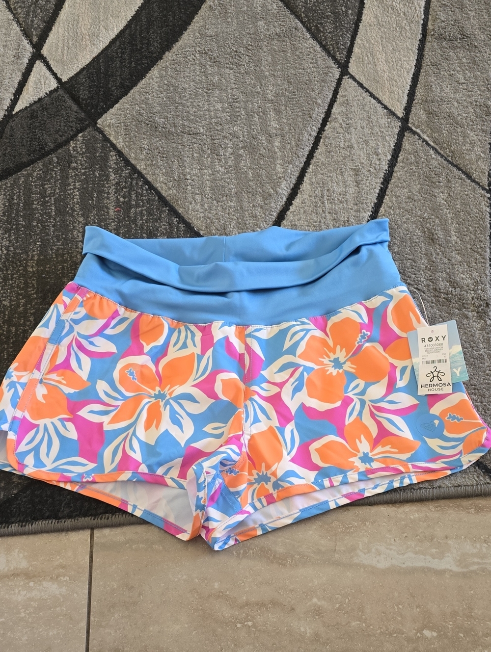 Roxy Shorts Sz Xs Nwt